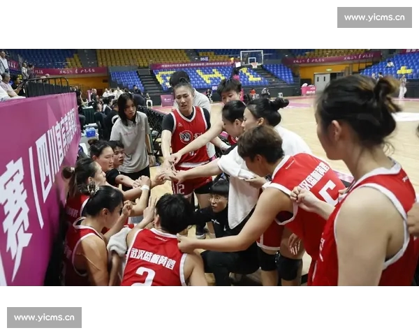 全新赛季篮球赛事精彩纷呈 球员表现引领风潮 球迷热情高涨逐梦篮球盛宴